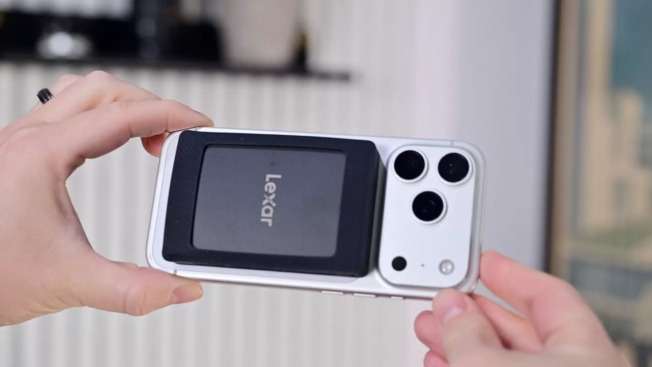 Lexar Armor 700 8TB review: The Lexar SL500 can be inserted into a silicone sleeve and be used as a MagSafe SSD on iPhone