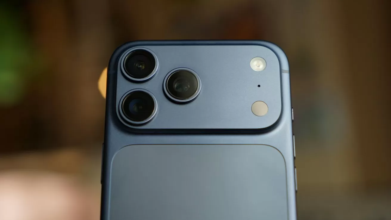 Apple continues to dominate premium smartphone market share in 2026