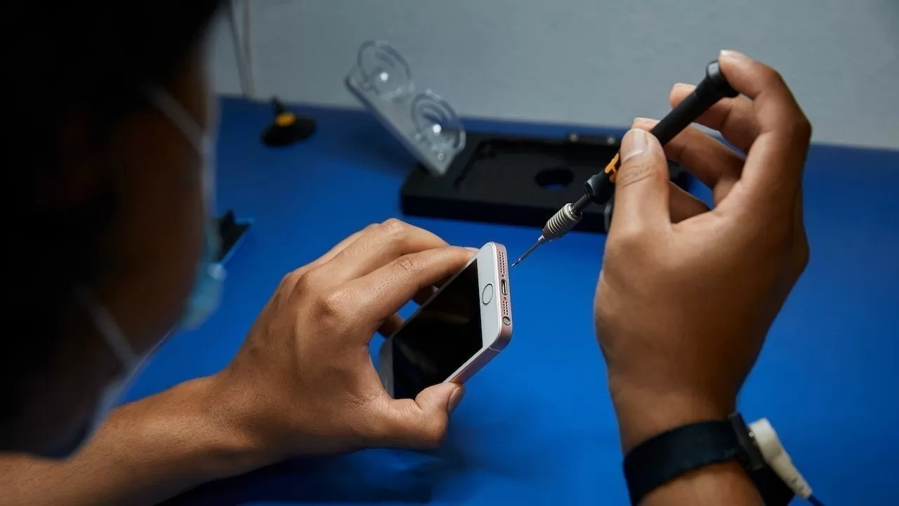 California court revives lawsuit accusing Apple of blocking independent repairs
