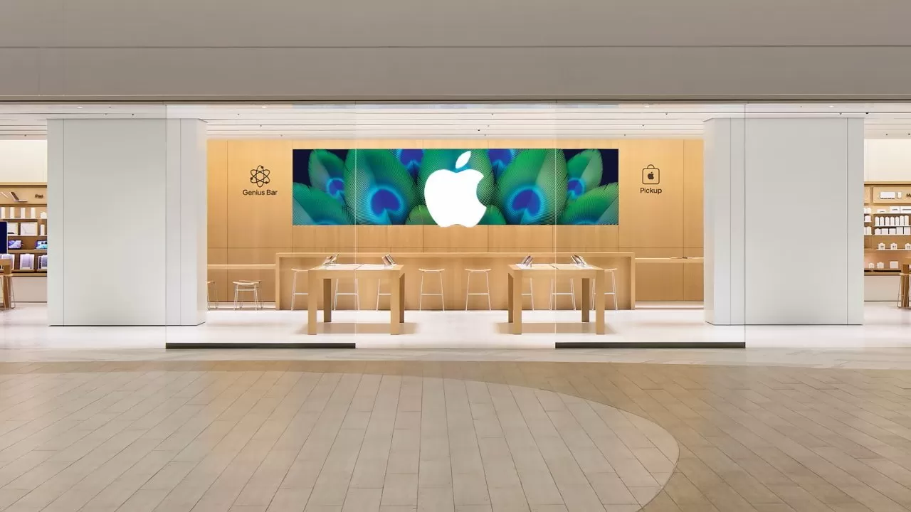 Apple hits a record $10B in annual retail revenue in India