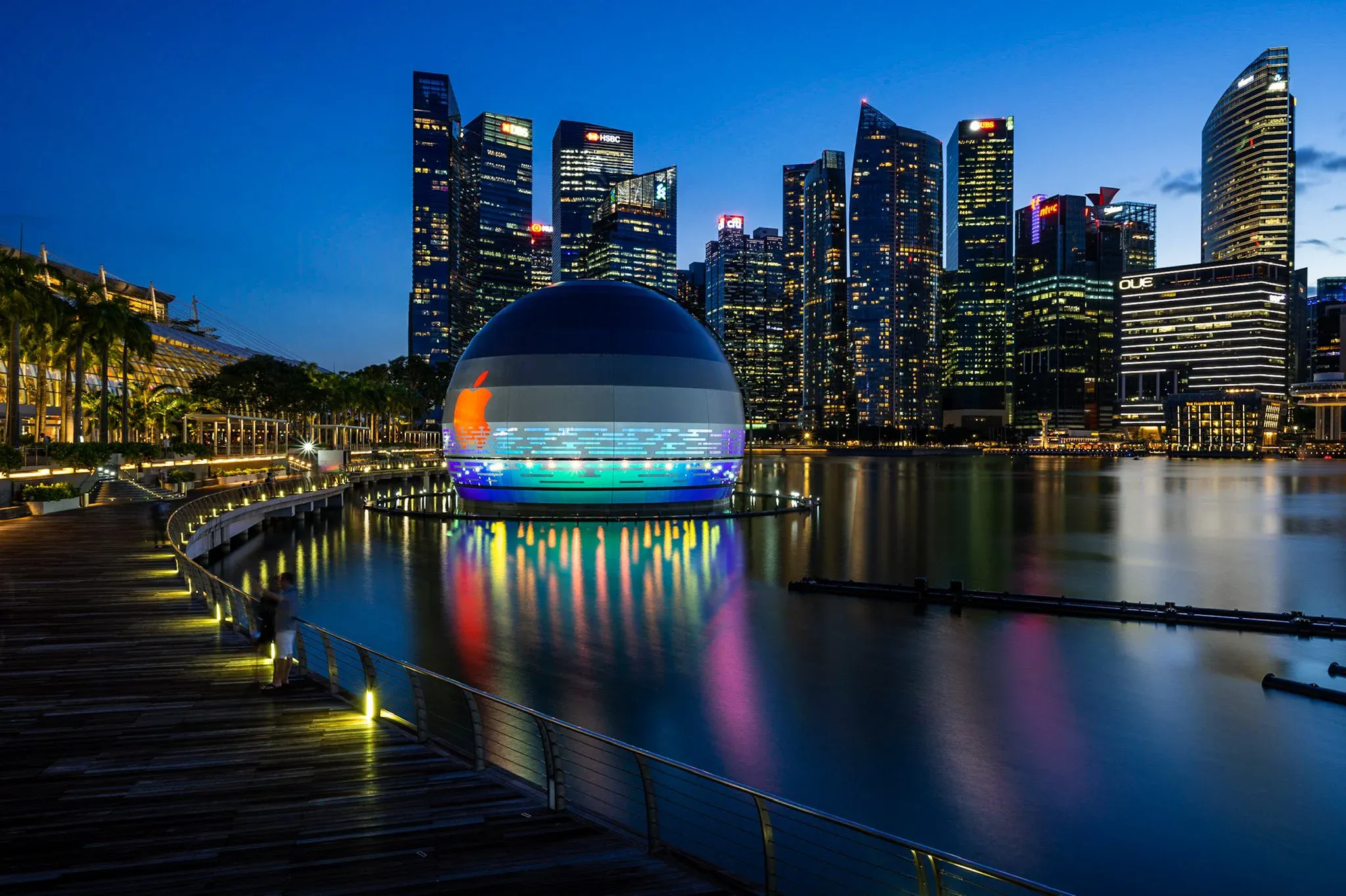 Apple is Opening First Floating Store in Singapore